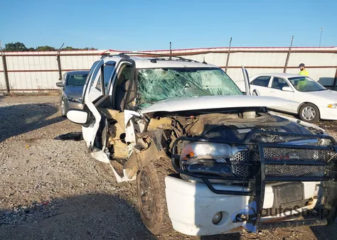 2004 GMC Yukon Denali z USA, uszkodzony, nr VIN 1GKEK63U44J280415